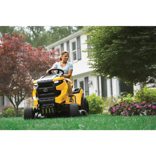 42" (107 cm) Ride-On Lawn Tractor – view 2